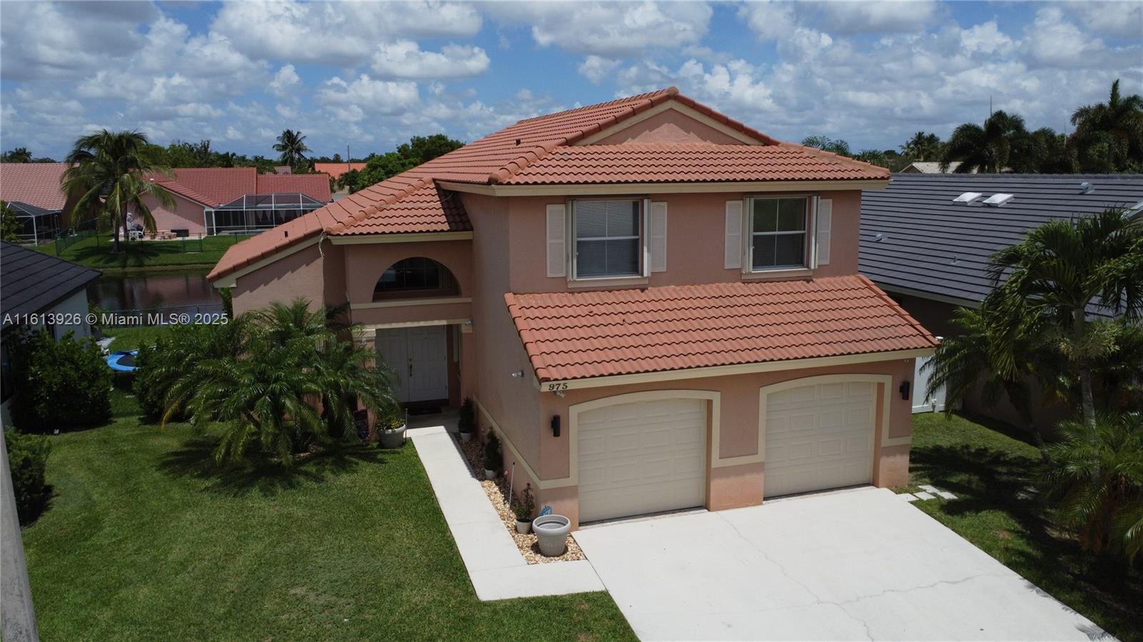 Property for Sale at 975 Nw 165th Ave, Pembroke Pines, Miami-Dade County, Florida - Bedrooms: 4 
Bathrooms: 3  - $720,000