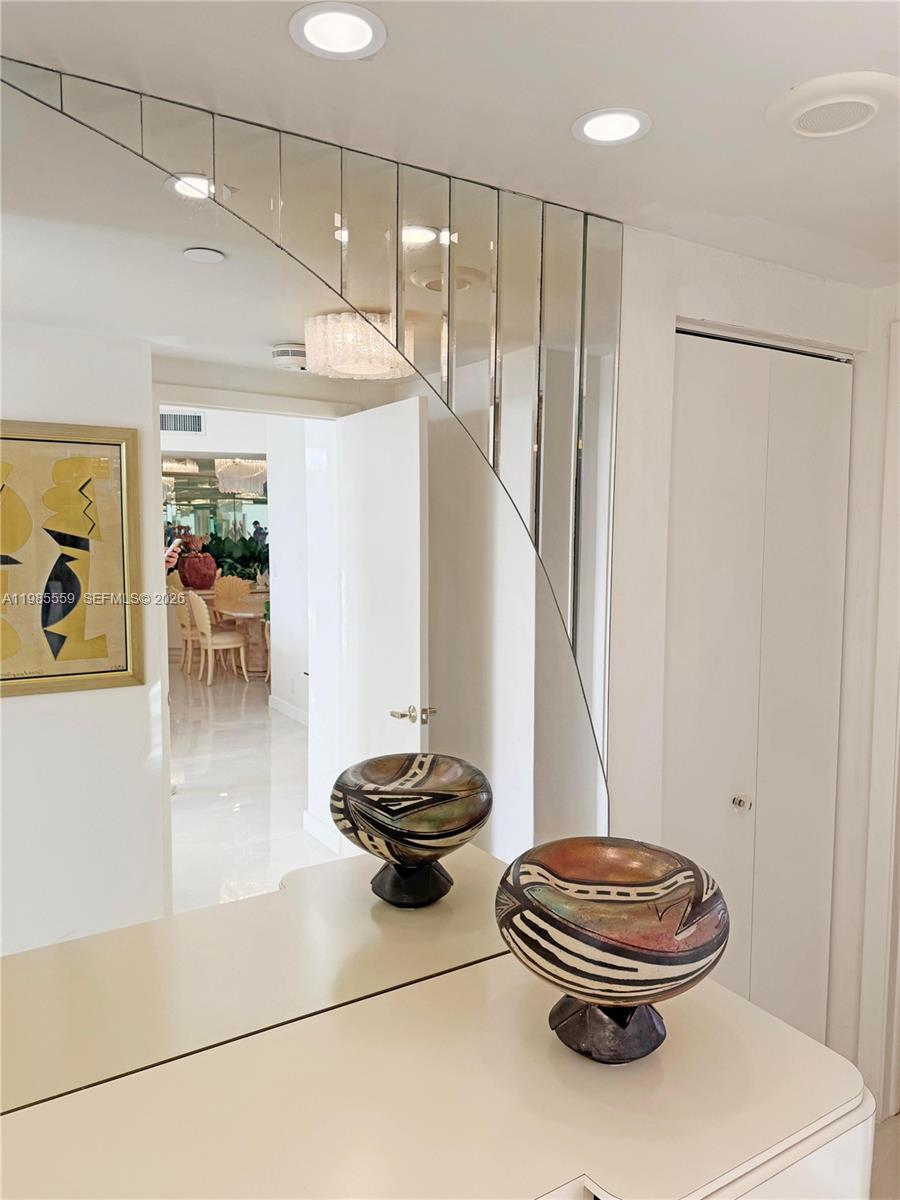 HAMPTONS WEST CONDO - Residential