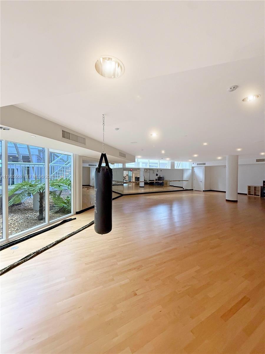 HAMPTONS WEST CONDO - Residential
