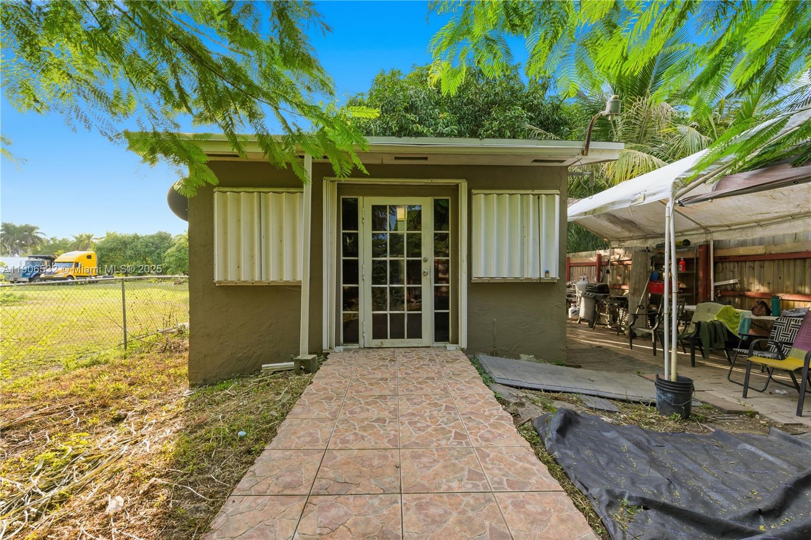 No subdi - Residential