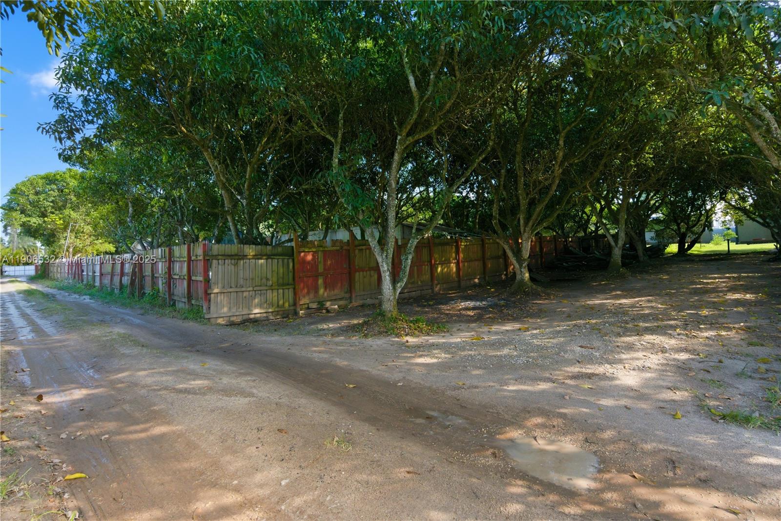 No subdi - Residential