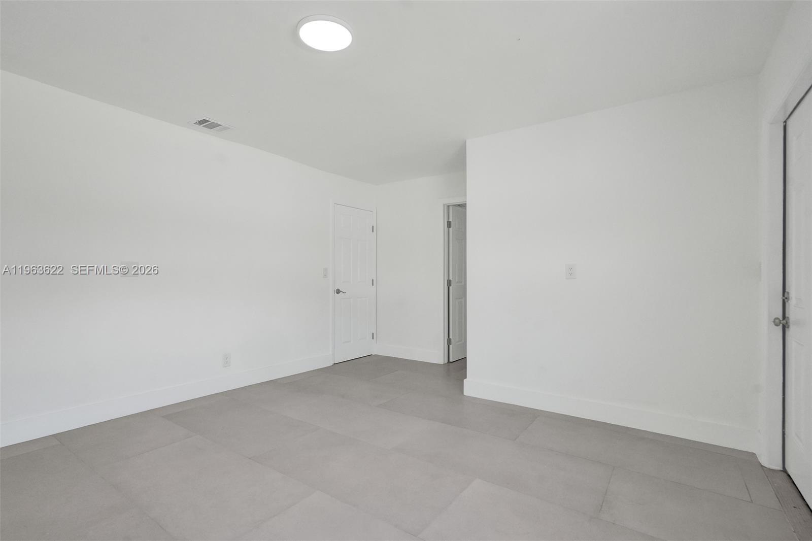 Hollywood Lawns - Residential