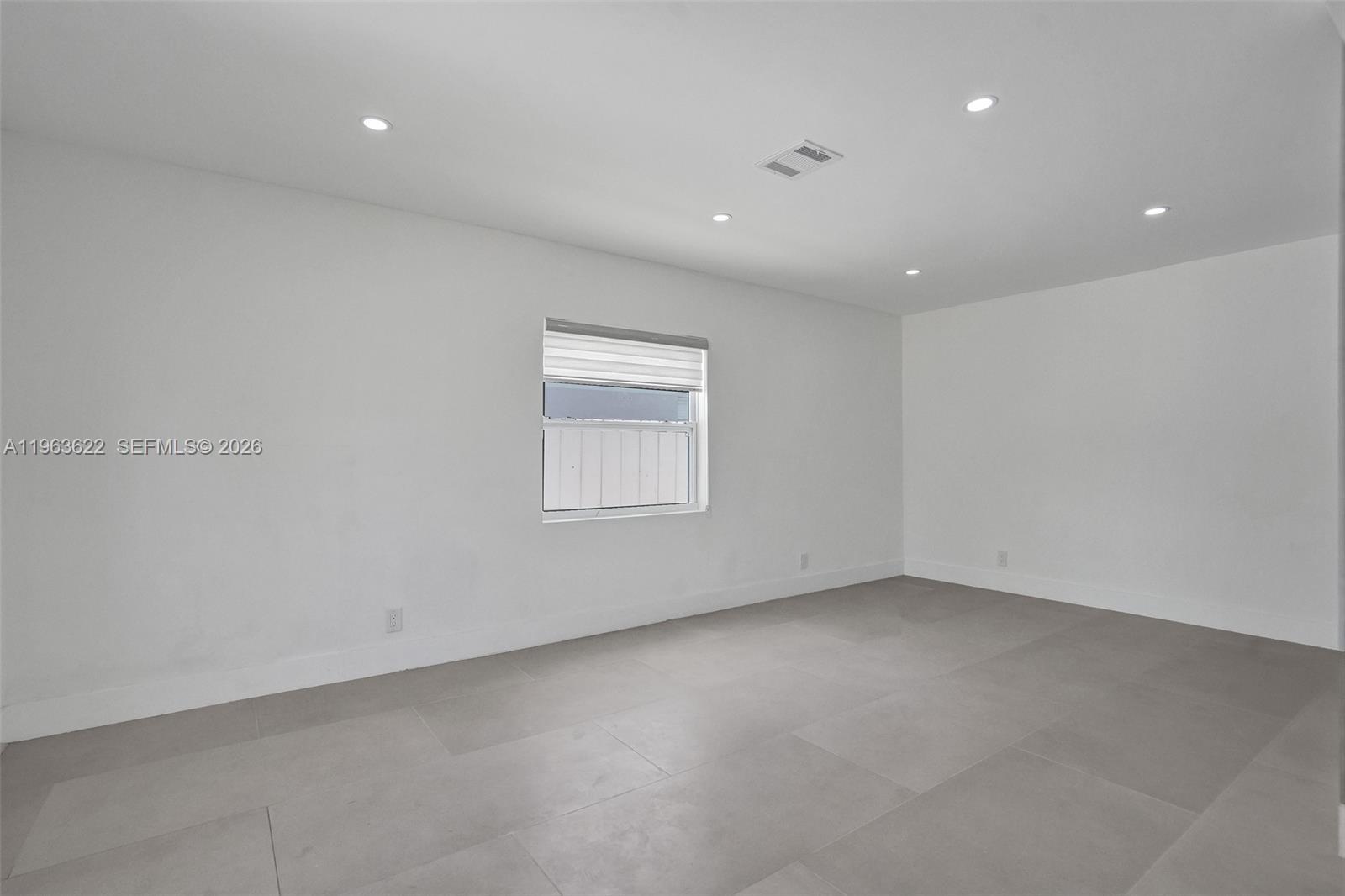 Hollywood Lawns - Residential