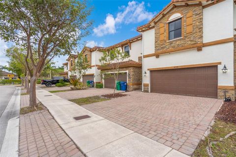 Photo of 4268 SW 166th Ct, Miami, FL 33185 (MLS # A11957322)