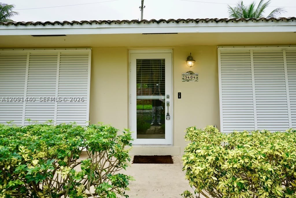 Photo of 3404 Barton Rd, Pompano Beach, FL 33062 (MLS # A12091440)