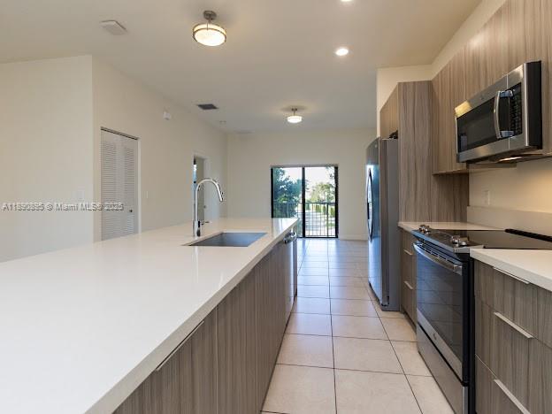 APEX AT PARK CENTRAL COND - Residential