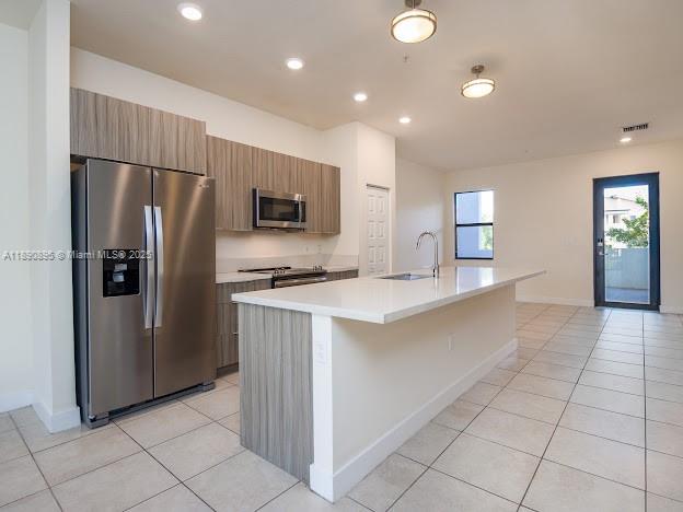 APEX AT PARK CENTRAL COND - Residential