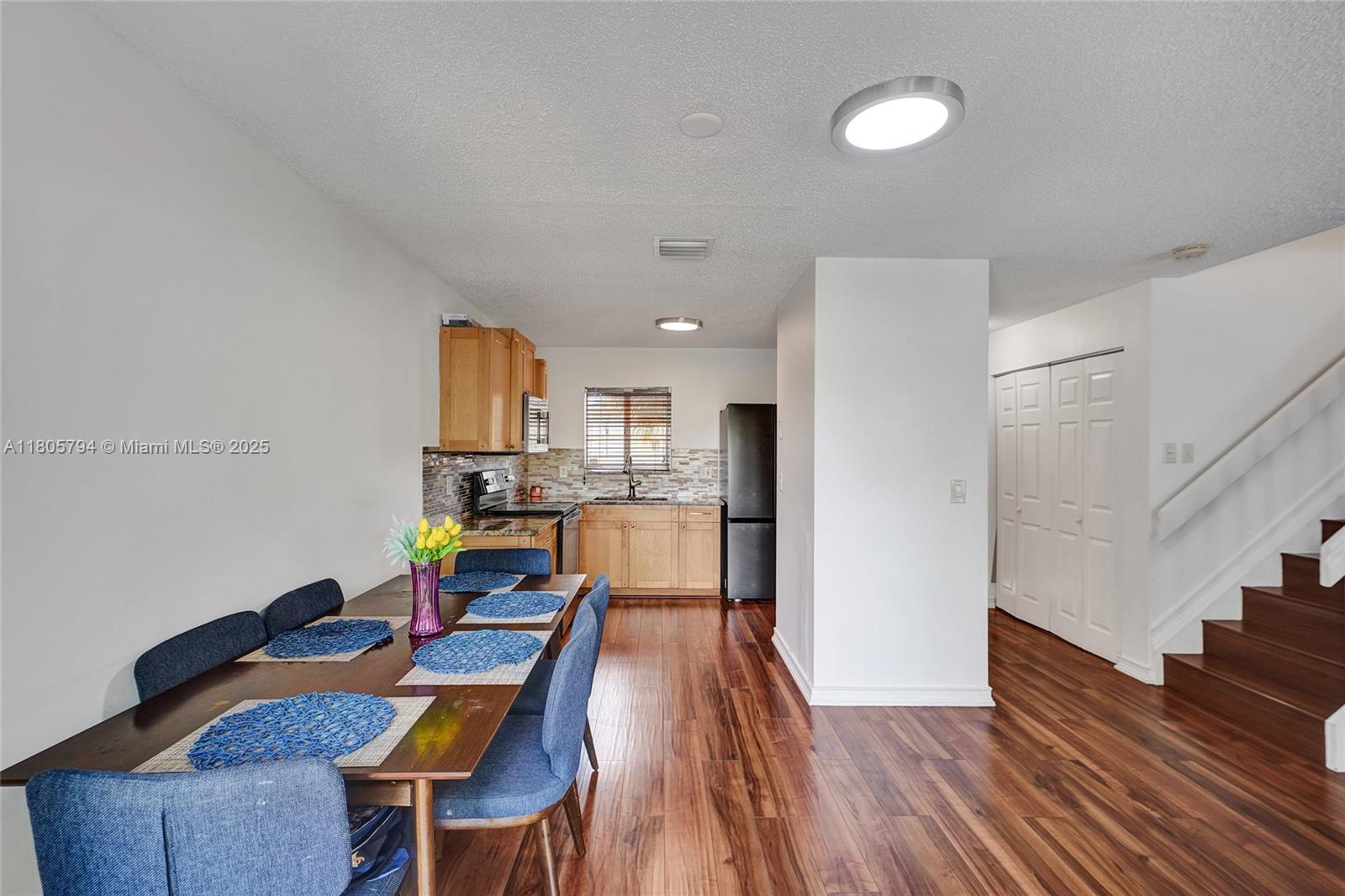 6205 Kendale Lakes Cir 279