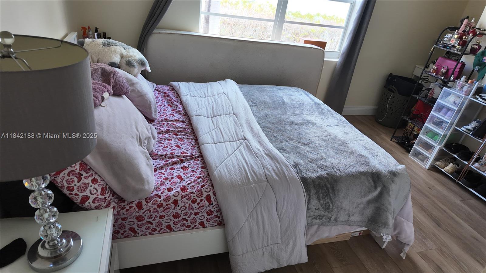 1535 MERIDIAN AVE CONDO - Residential