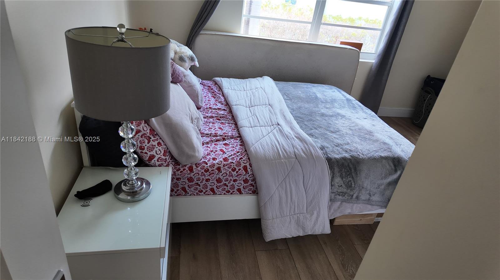 1535 MERIDIAN AVE CONDO - Residential