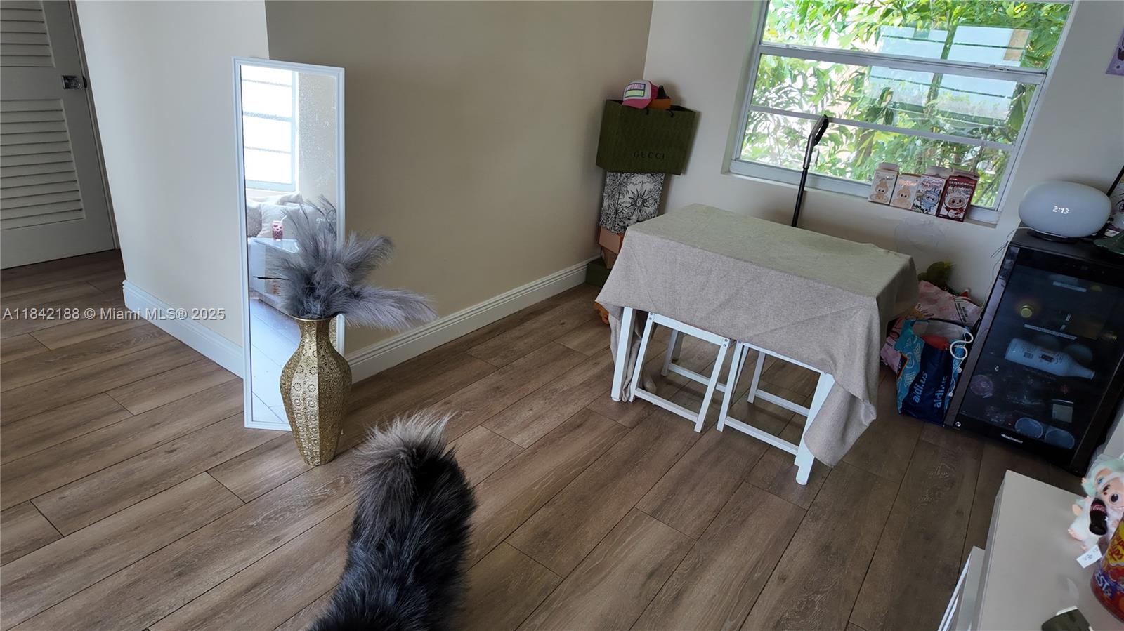 1535 MERIDIAN AVE CONDO - Residential