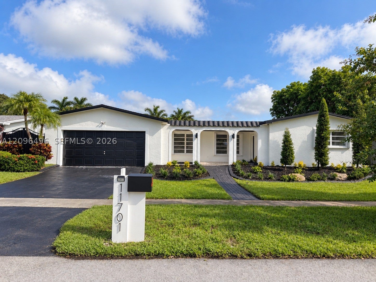 11701 NW 14th St
