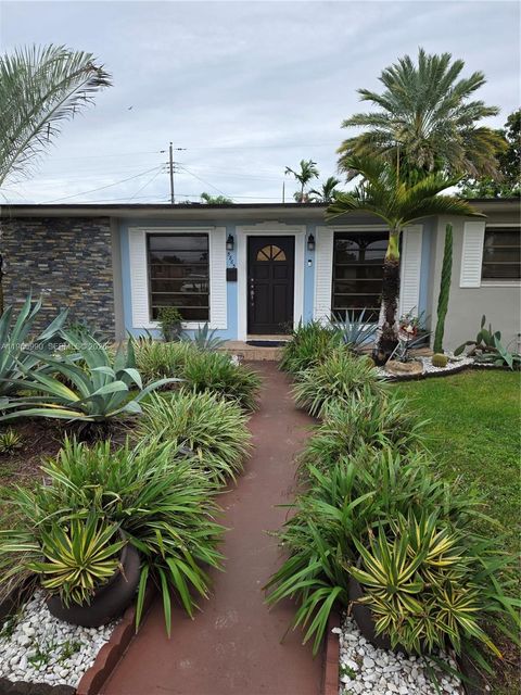 Photo of 5865 W 13 Avenue, Hialeah, FL 33012 (MLS # A11950990)