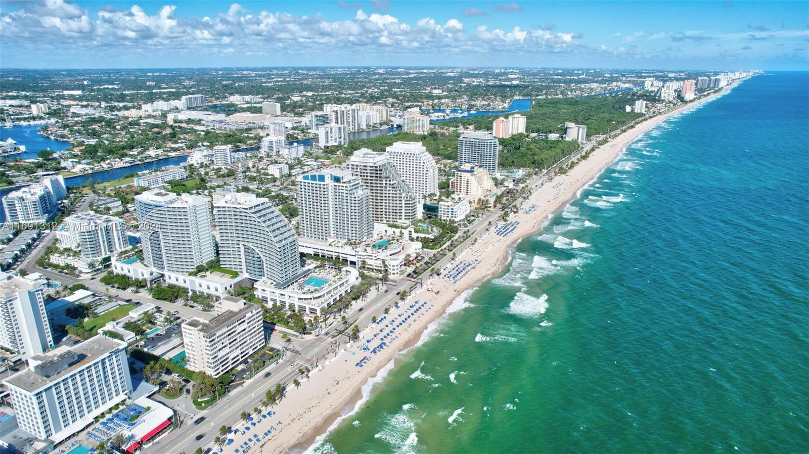 FORT LAUDERDALE RESIDENCE - Residential