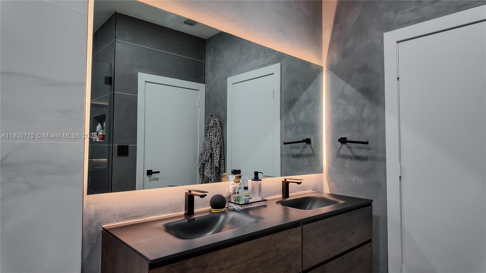 DORAL PALMS NORTH - Residential