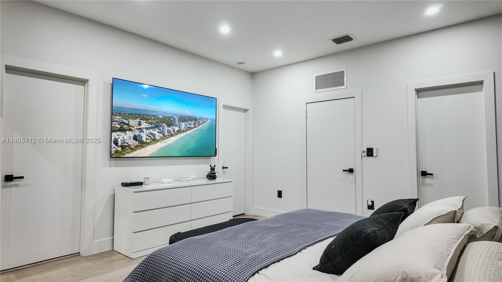 DORAL PALMS NORTH - Residential