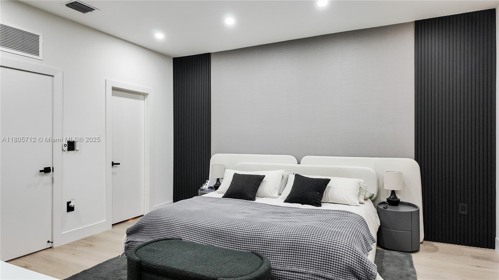 DORAL PALMS NORTH - Residential