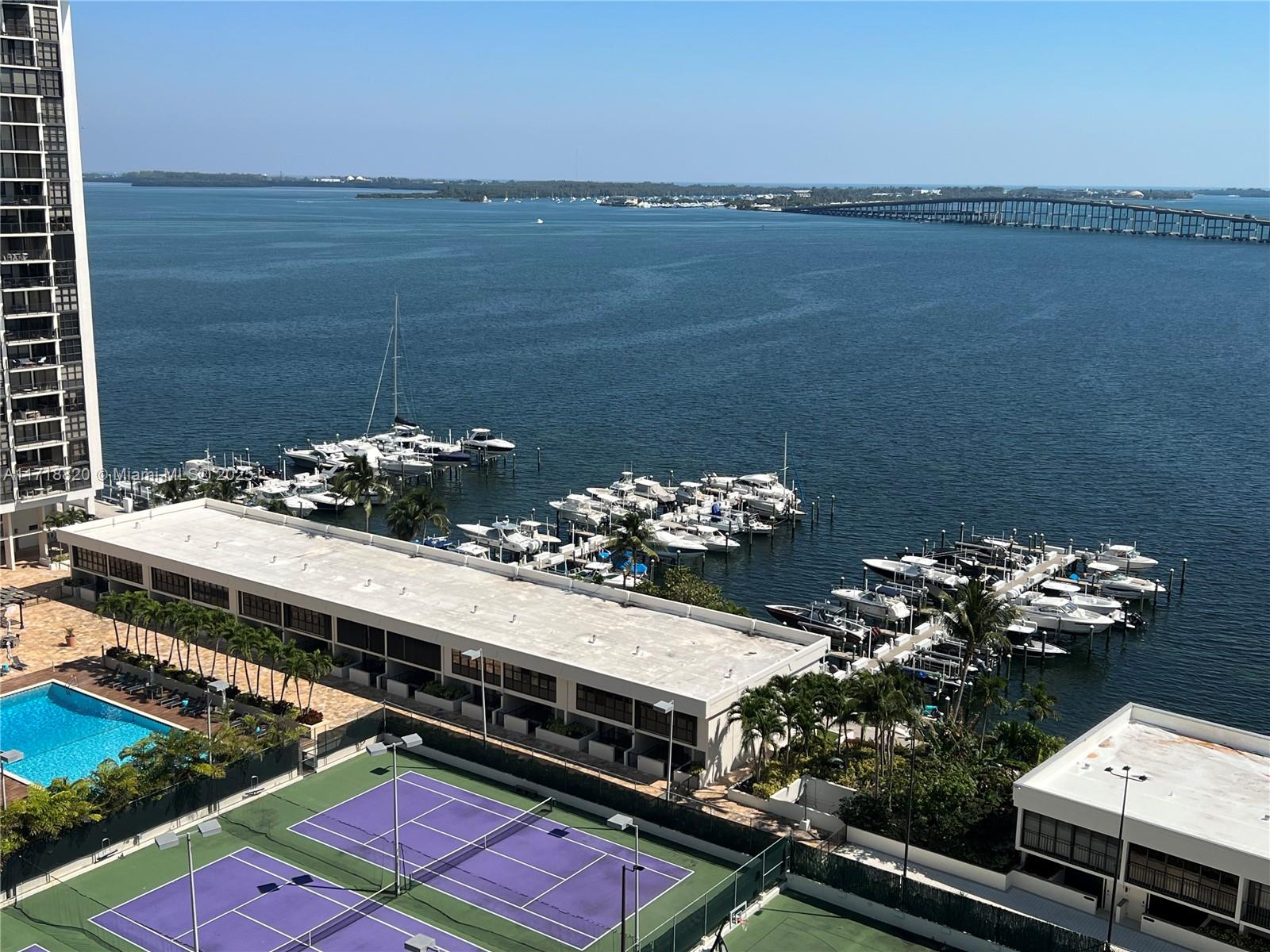 30 to 40 ft Boat Slip with direct access to Biscayne Bay. No draw bridges. Brickell Place Marina offers management, sewer pump station, fueling services and dock master on-site all at low cost maintenance.
BRICKELL PLACE CONDOMINIUM OWNERSHIP IS REQUIRED FOR PURCHASE.