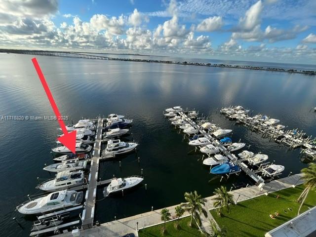 1901 BRICKELL AVE SLIP #5