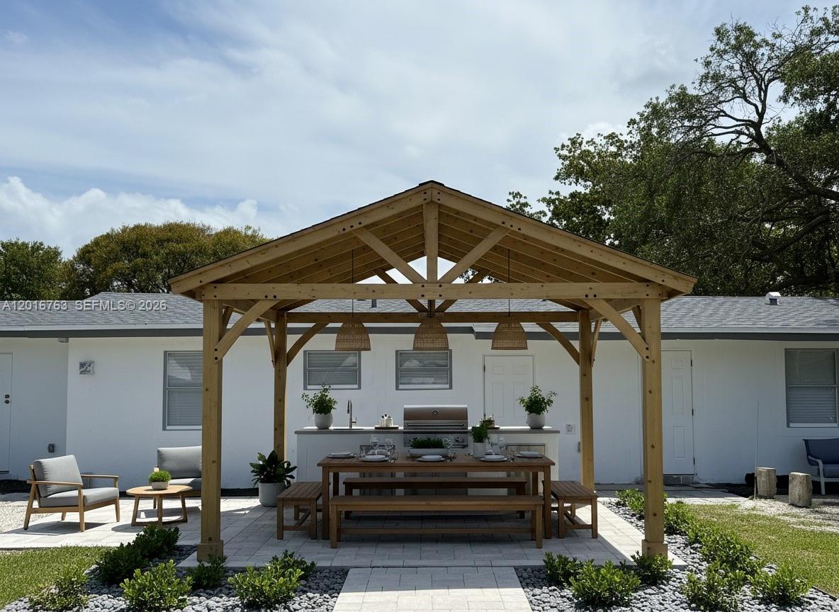 LAUDERDALE VILLAS - Residential Lease