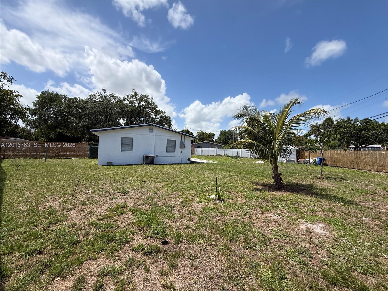 LAUDERDALE VILLAS - Residential Lease