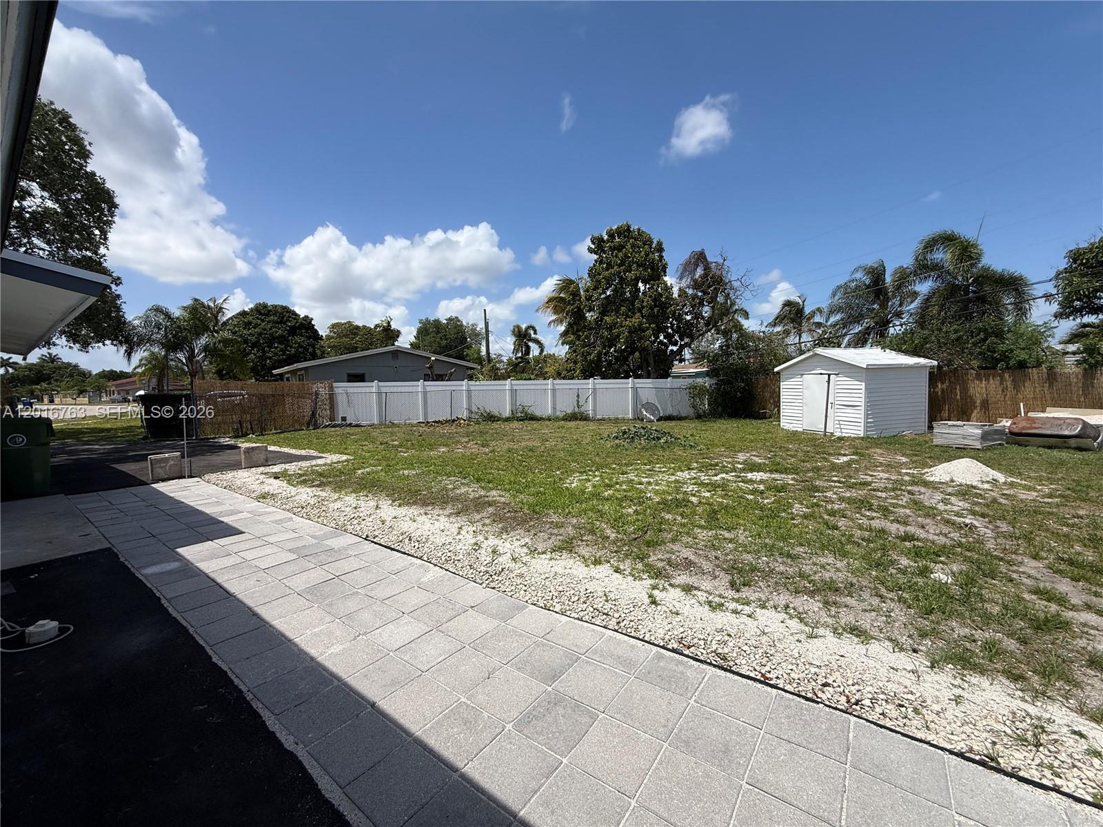 LAUDERDALE VILLAS - Residential Lease