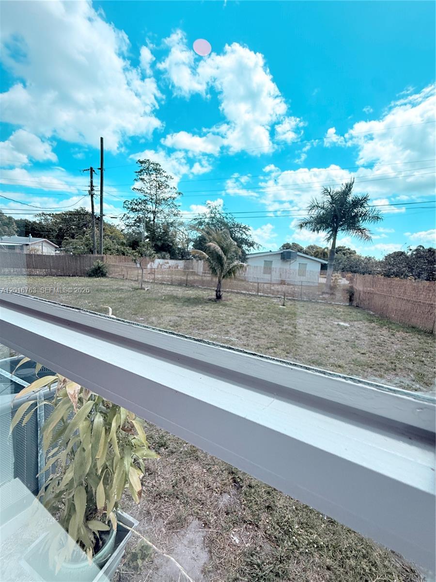 LAUDERDALE VILLAS - Residential Lease