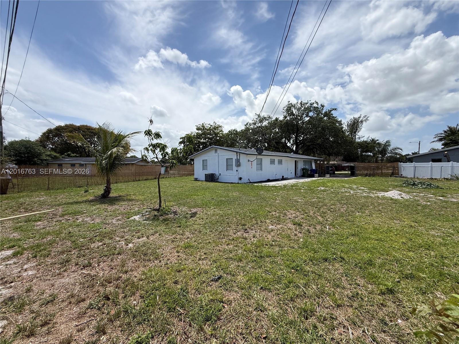 LAUDERDALE VILLAS - Residential Lease