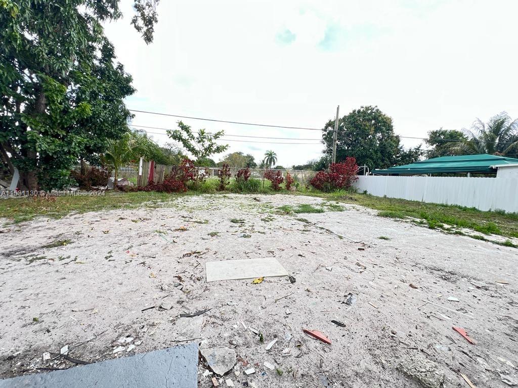 BUNCHE PARK - Residential
