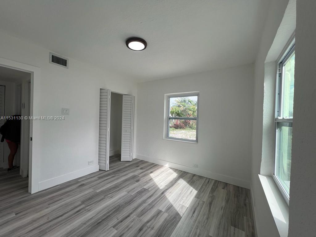 BUNCHE PARK - Residential