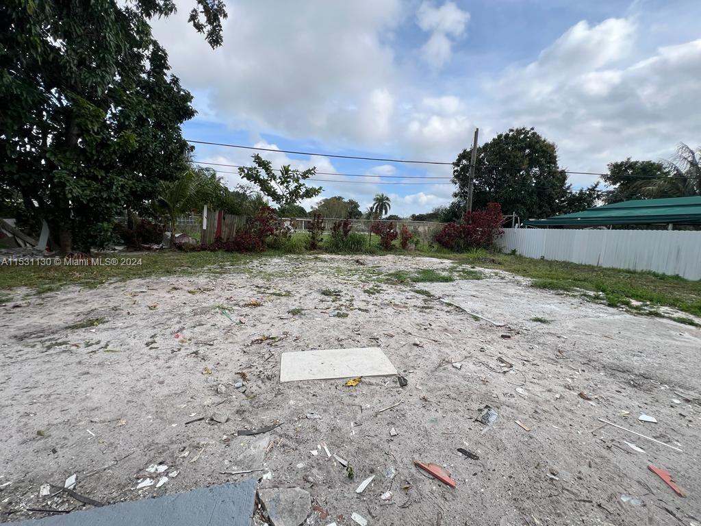 BUNCHE PARK - Residential