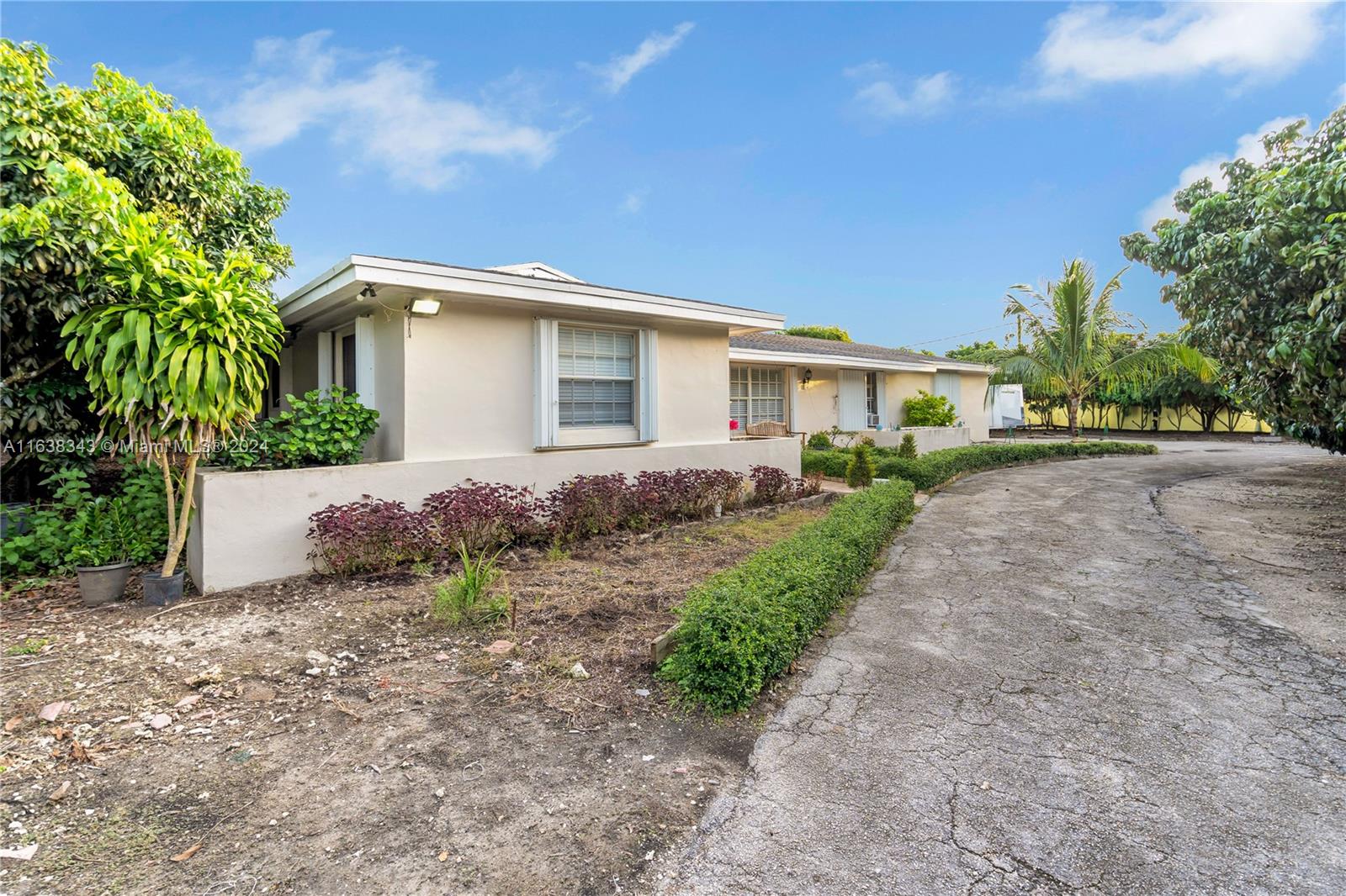 Property for Sale at 17900 Sw 264th St, Homestead, Miami-Dade County, Florida - Bedrooms: 4 
Bathrooms: 2  - $1,050,000