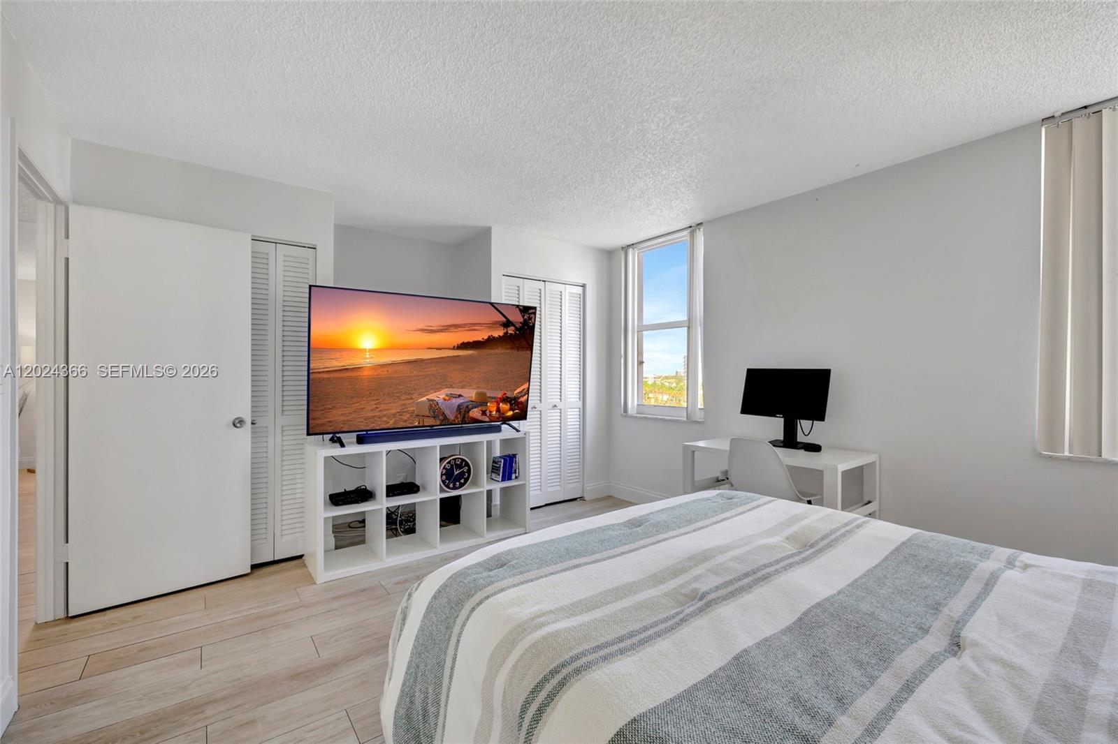 BERKLEY SOUTH CONDO - Residential