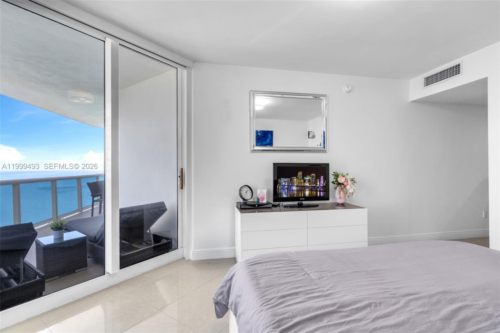 GREEN DIAMOND CONDO - Residential