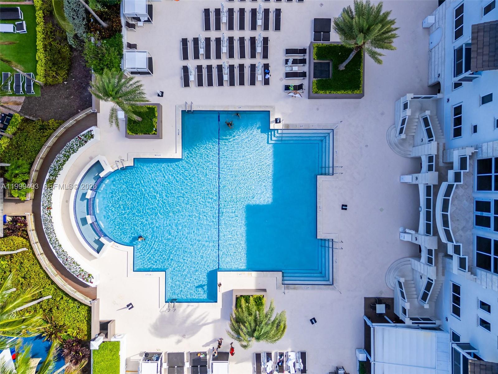 GREEN DIAMOND CONDO - Residential