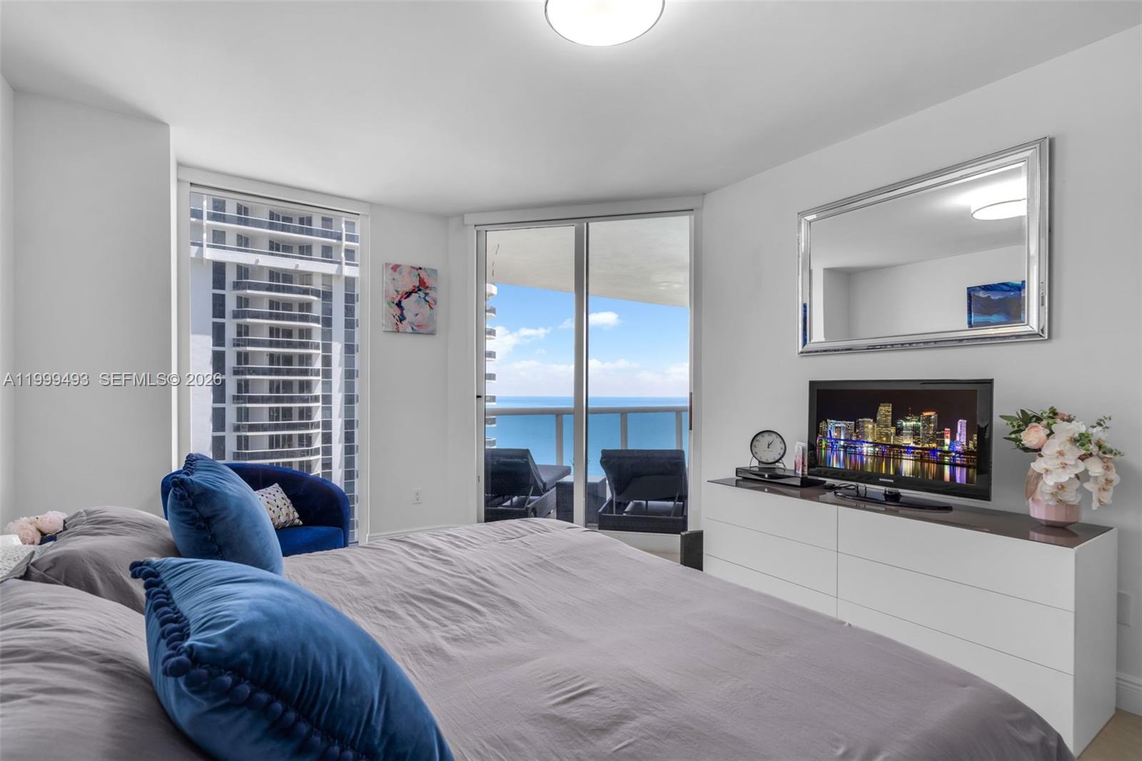 GREEN DIAMOND CONDO - Residential