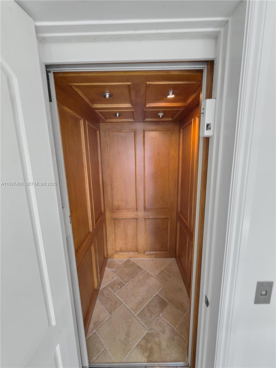 LIGHTHOUSE POINT 6TH SEC - Residential