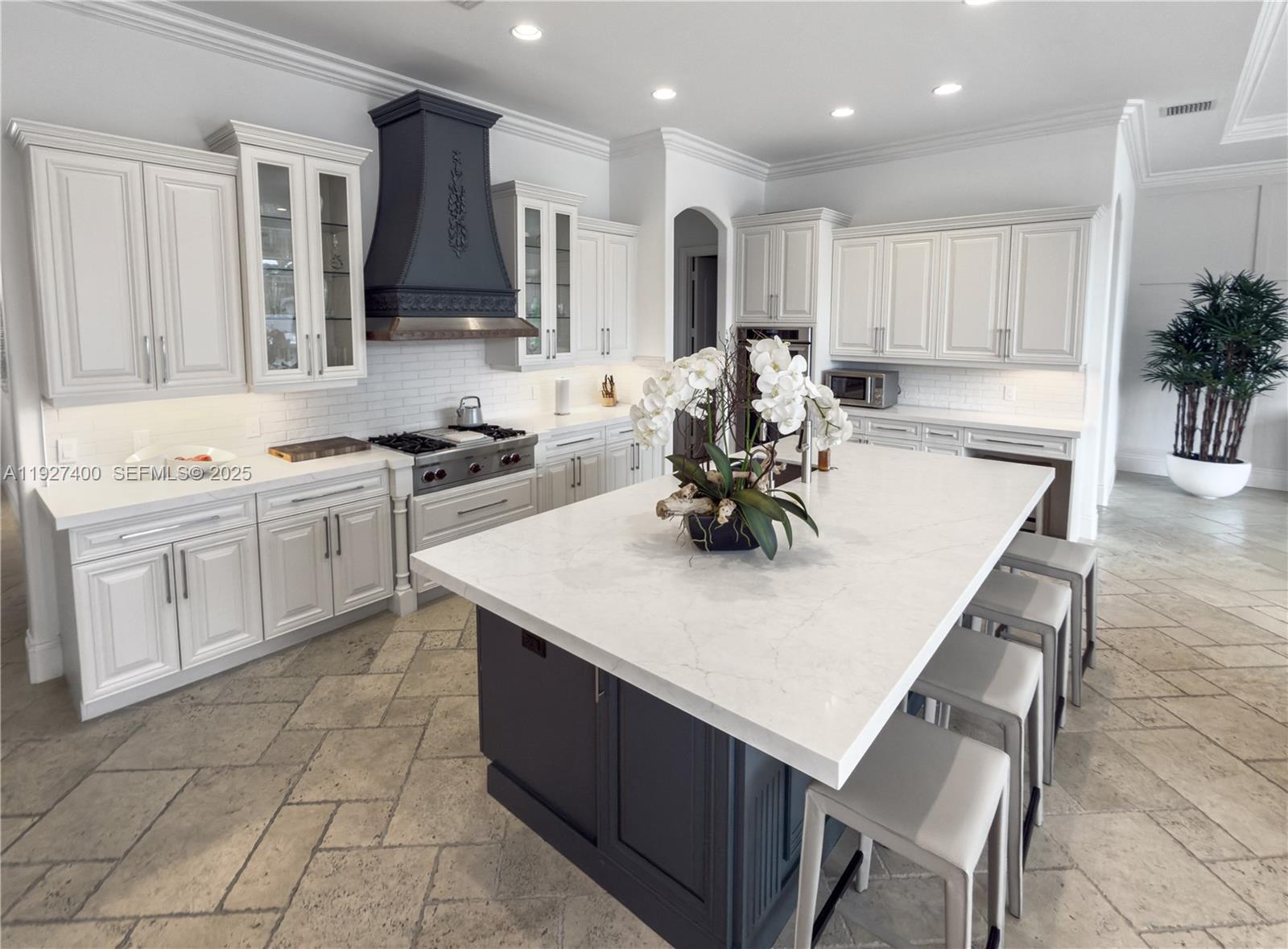 LIGHTHOUSE POINT 6TH SEC - Residential