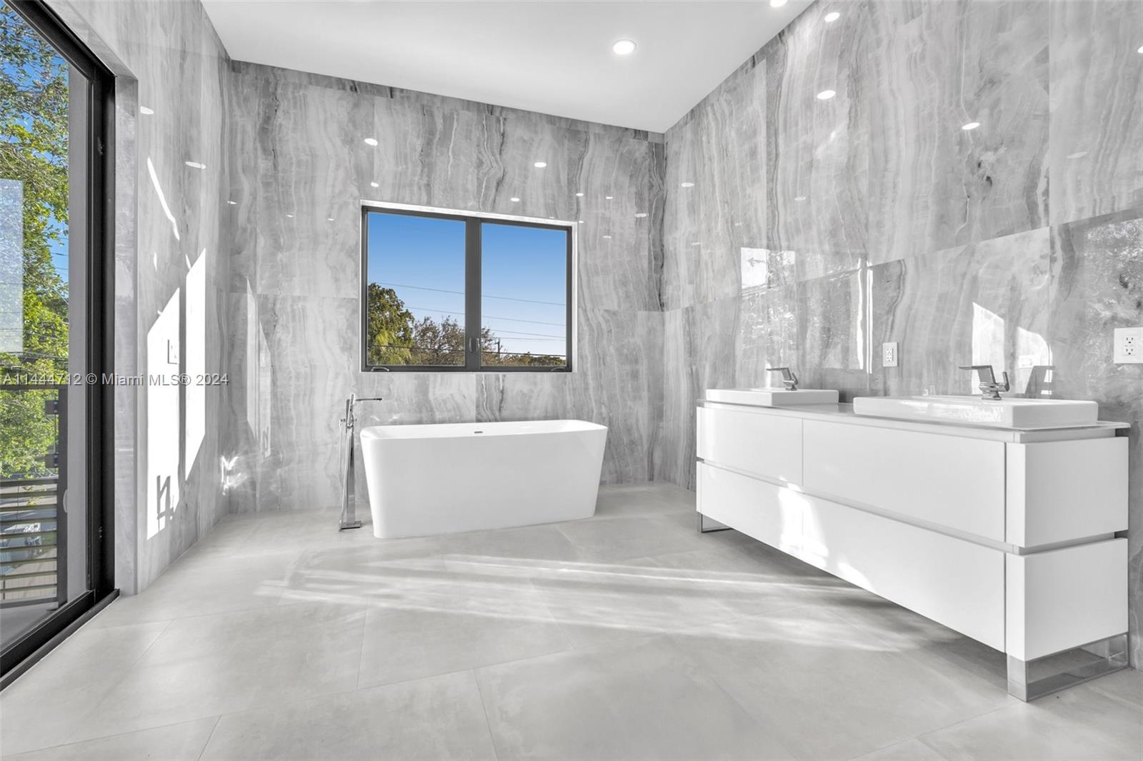 ALAMEDA - Residential