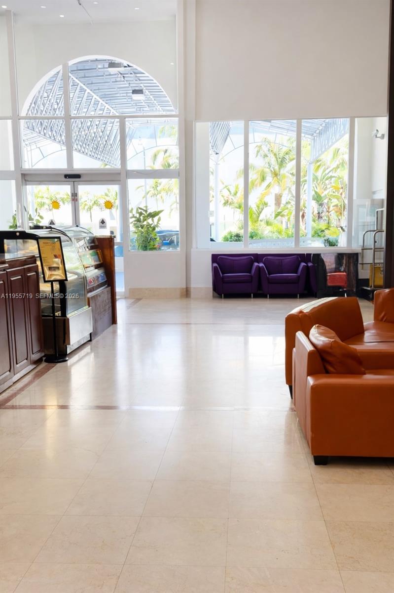 THE AVENTURA BEACH CLUB C - Residential