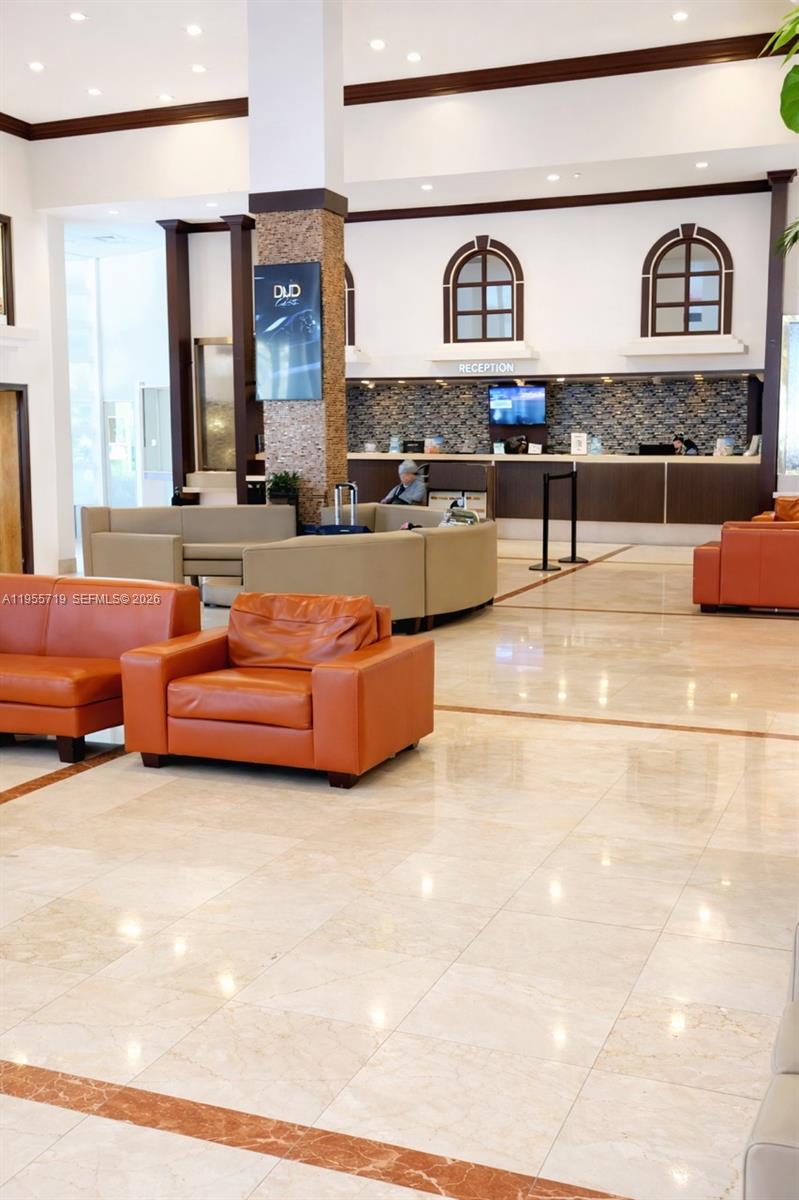 THE AVENTURA BEACH CLUB C - Residential