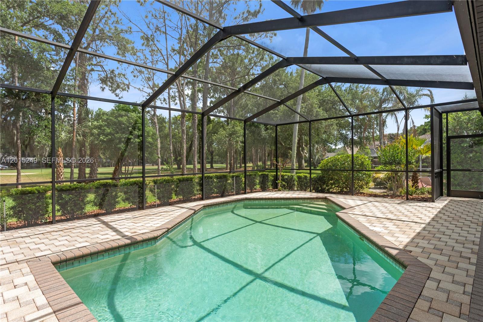 RIVER HILLS COUNTRY CLUB - Residential