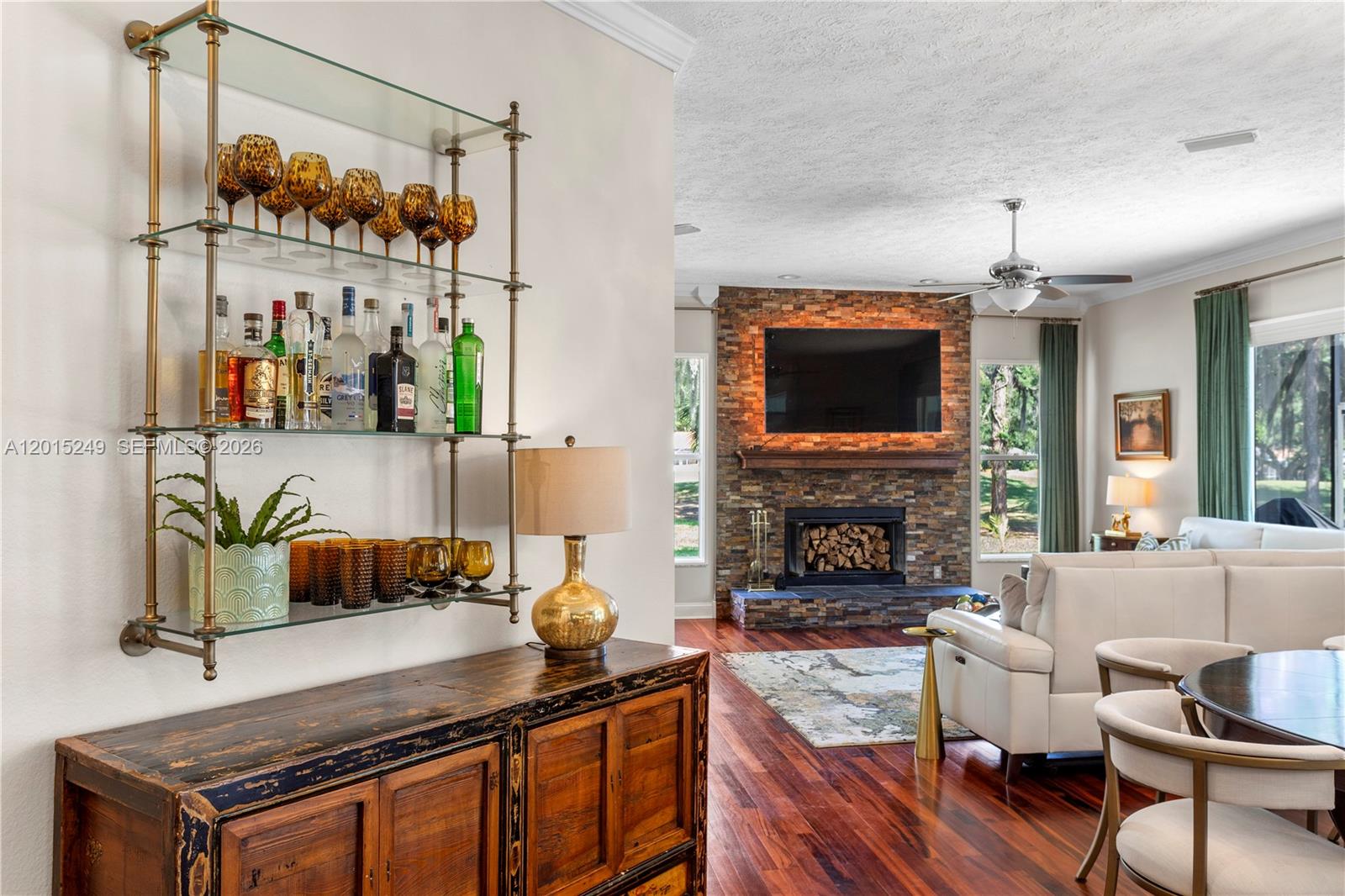RIVER HILLS COUNTRY CLUB - Residential