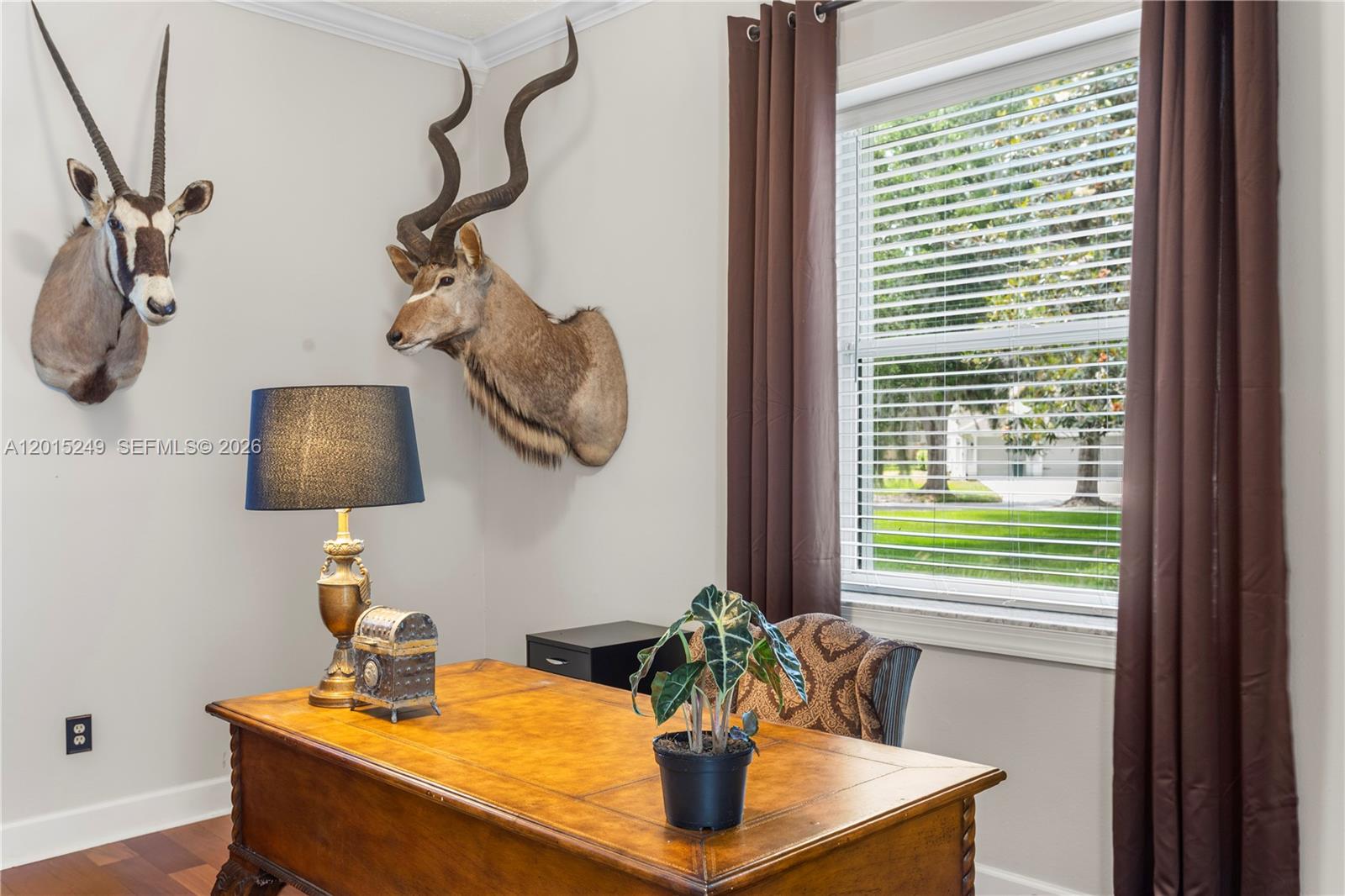 RIVER HILLS COUNTRY CLUB - Residential