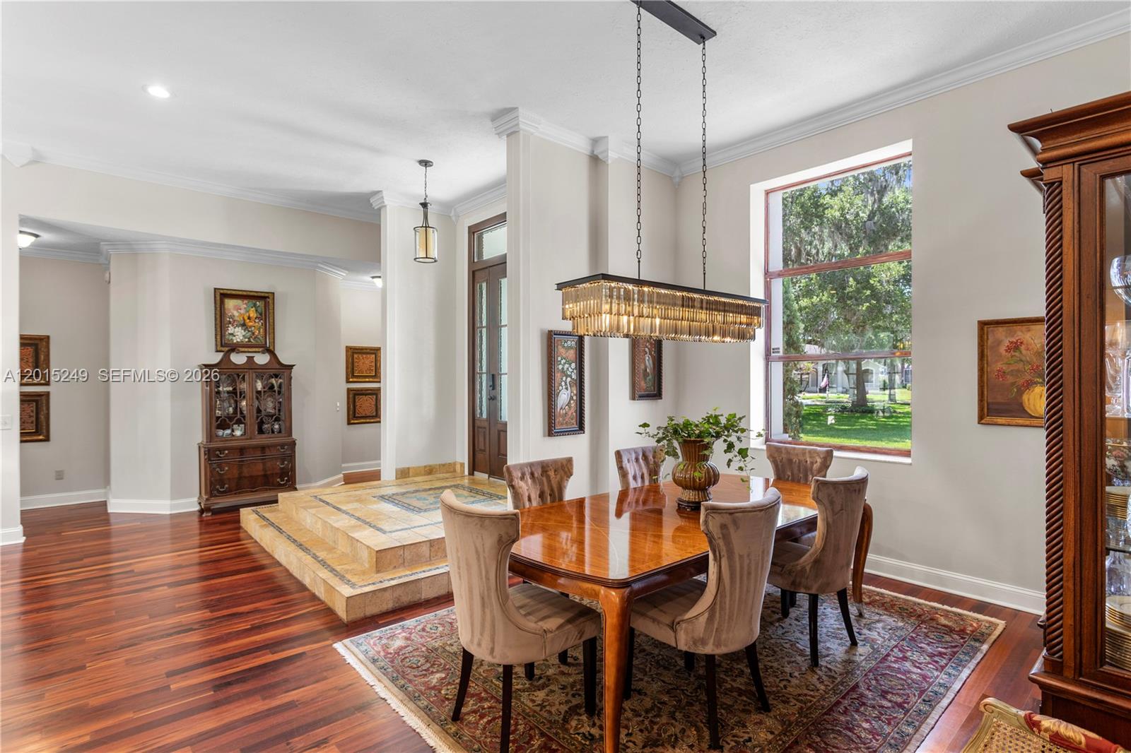 RIVER HILLS COUNTRY CLUB - Residential