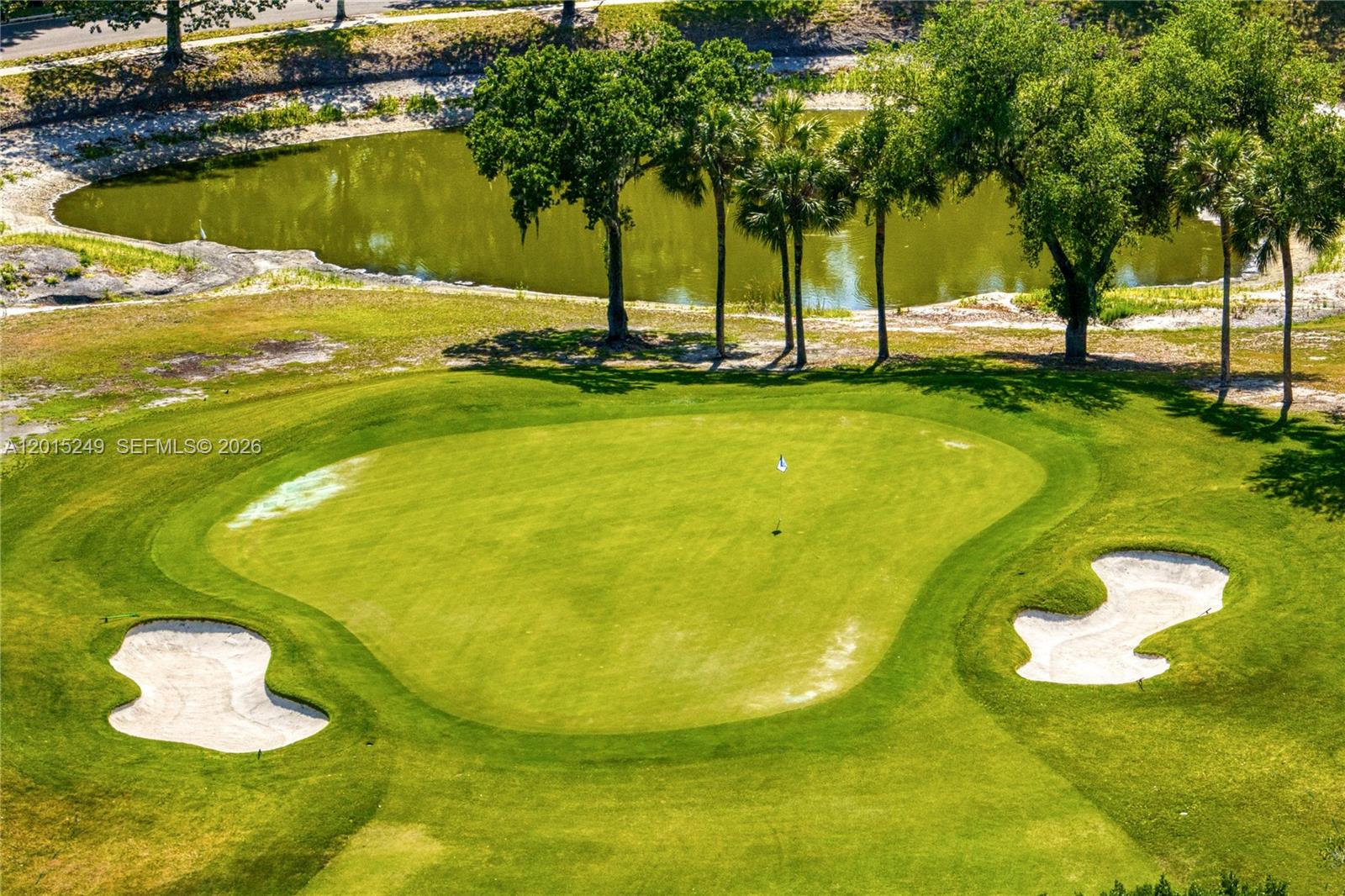 RIVER HILLS COUNTRY CLUB - Residential