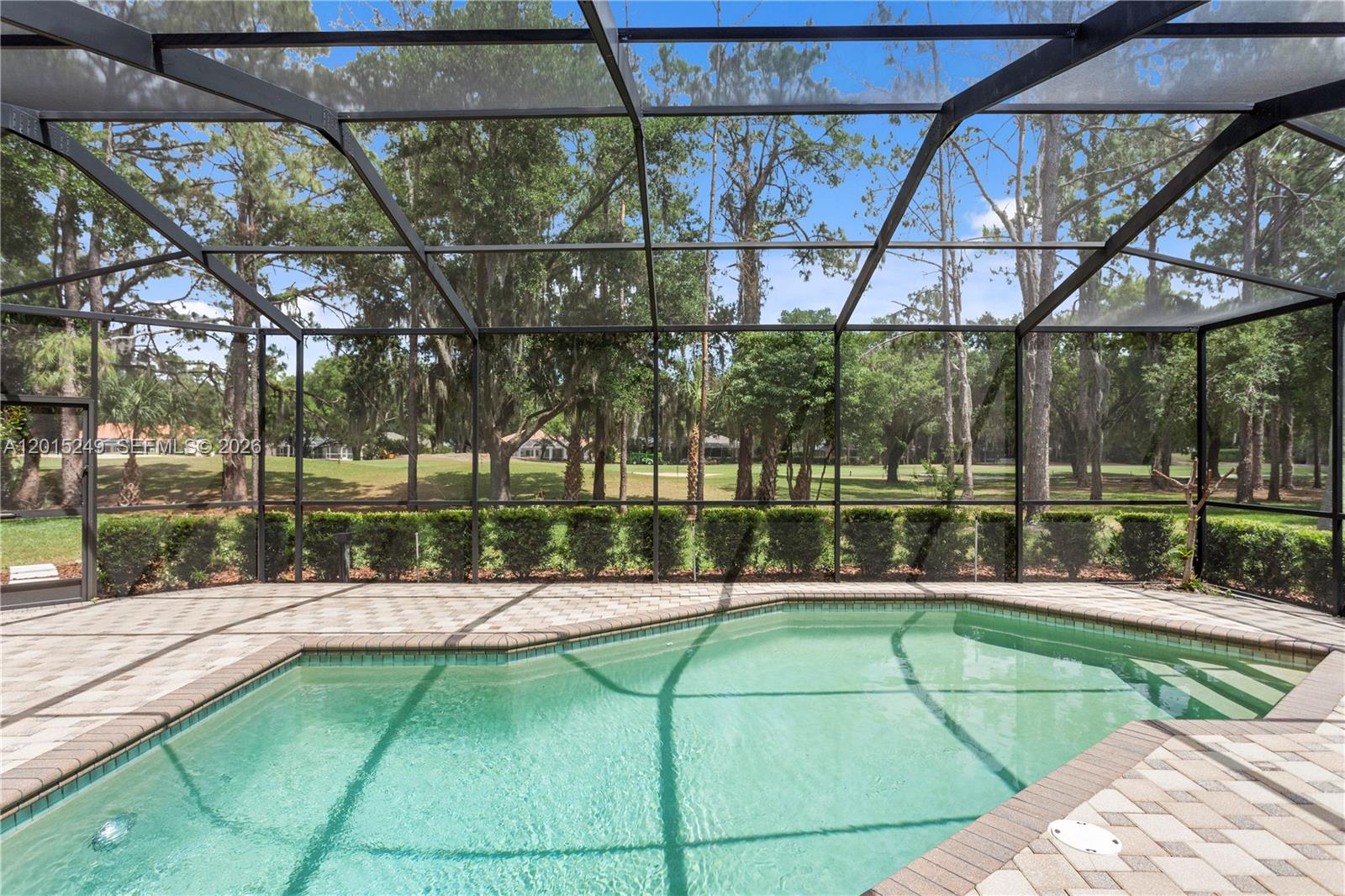 RIVER HILLS COUNTRY CLUB - Residential
