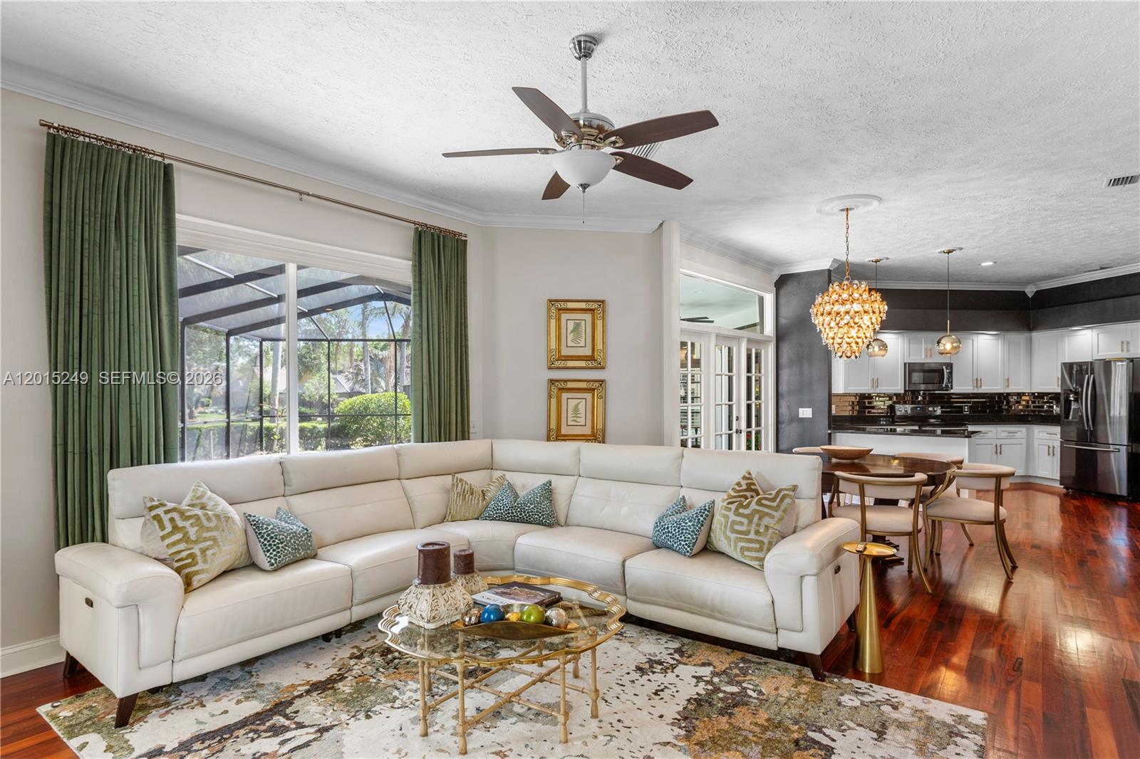 RIVER HILLS COUNTRY CLUB - Residential