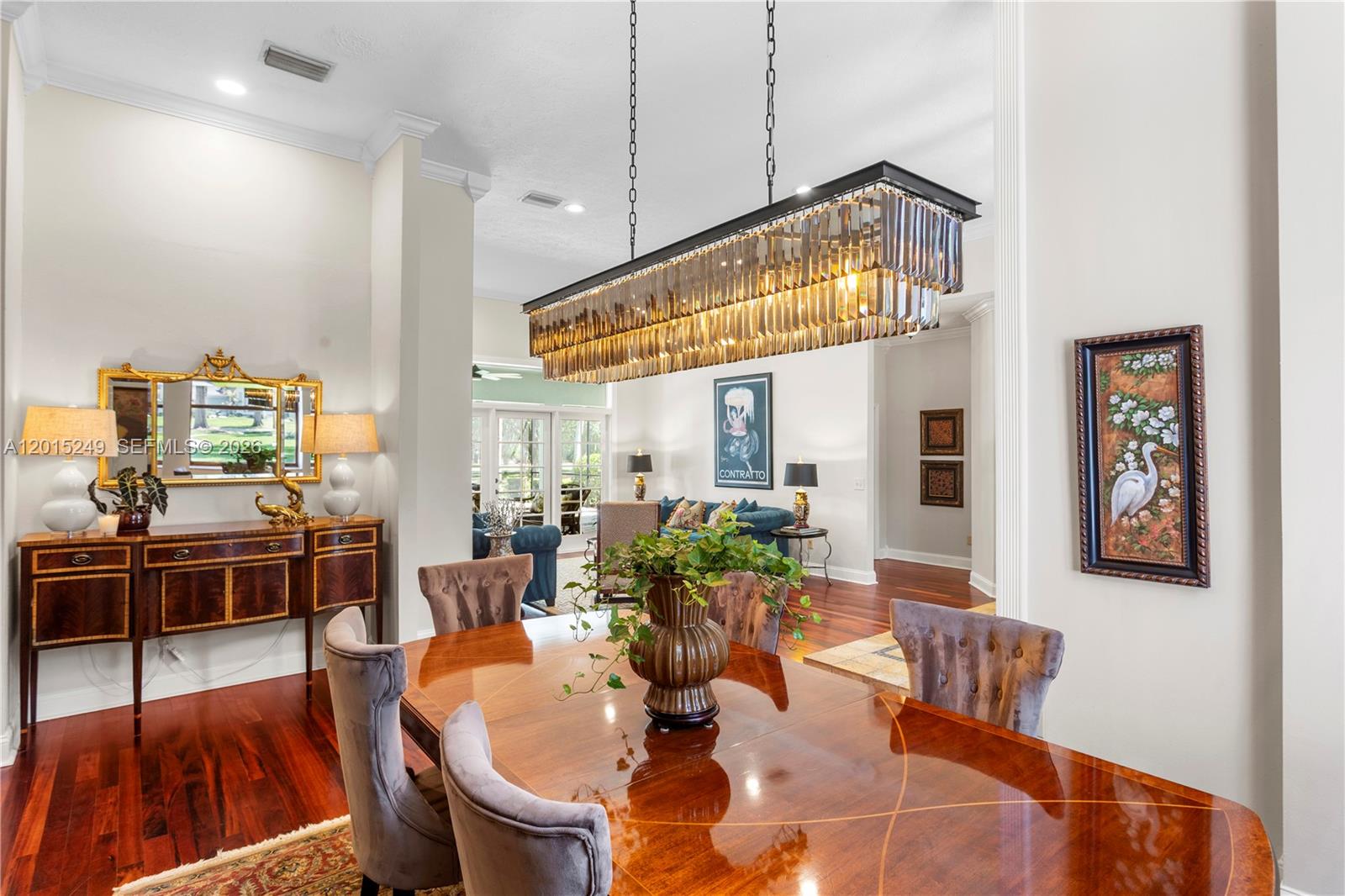 RIVER HILLS COUNTRY CLUB - Residential
