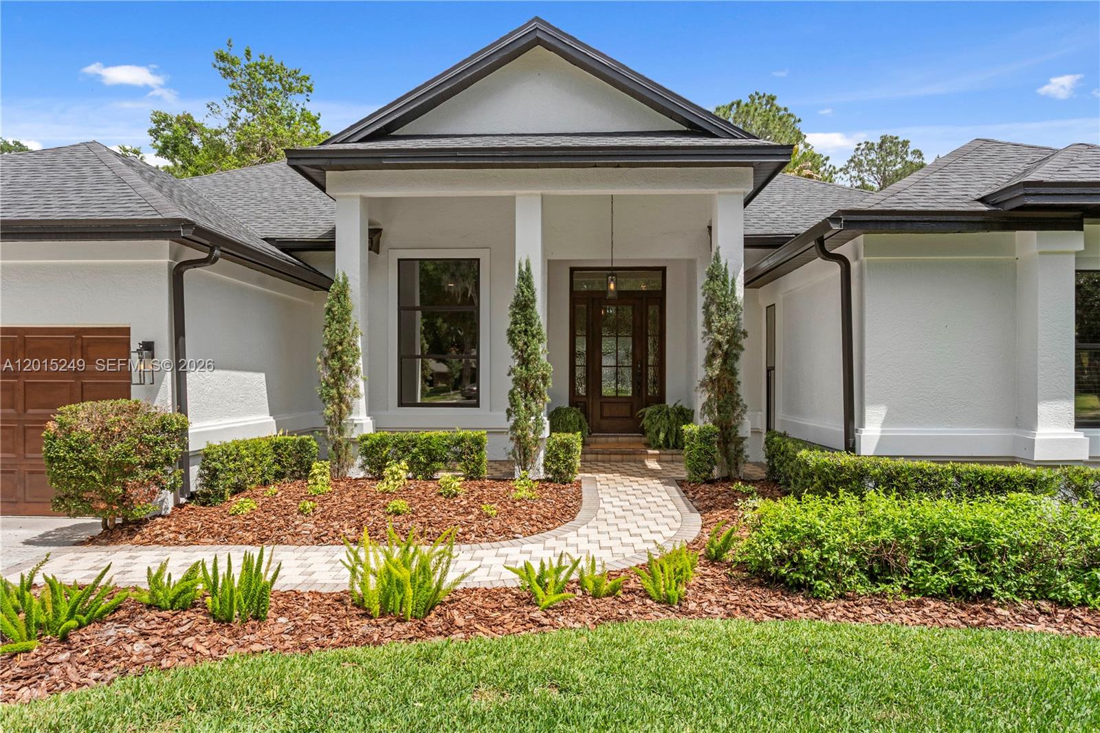 RIVER HILLS COUNTRY CLUB - Residential